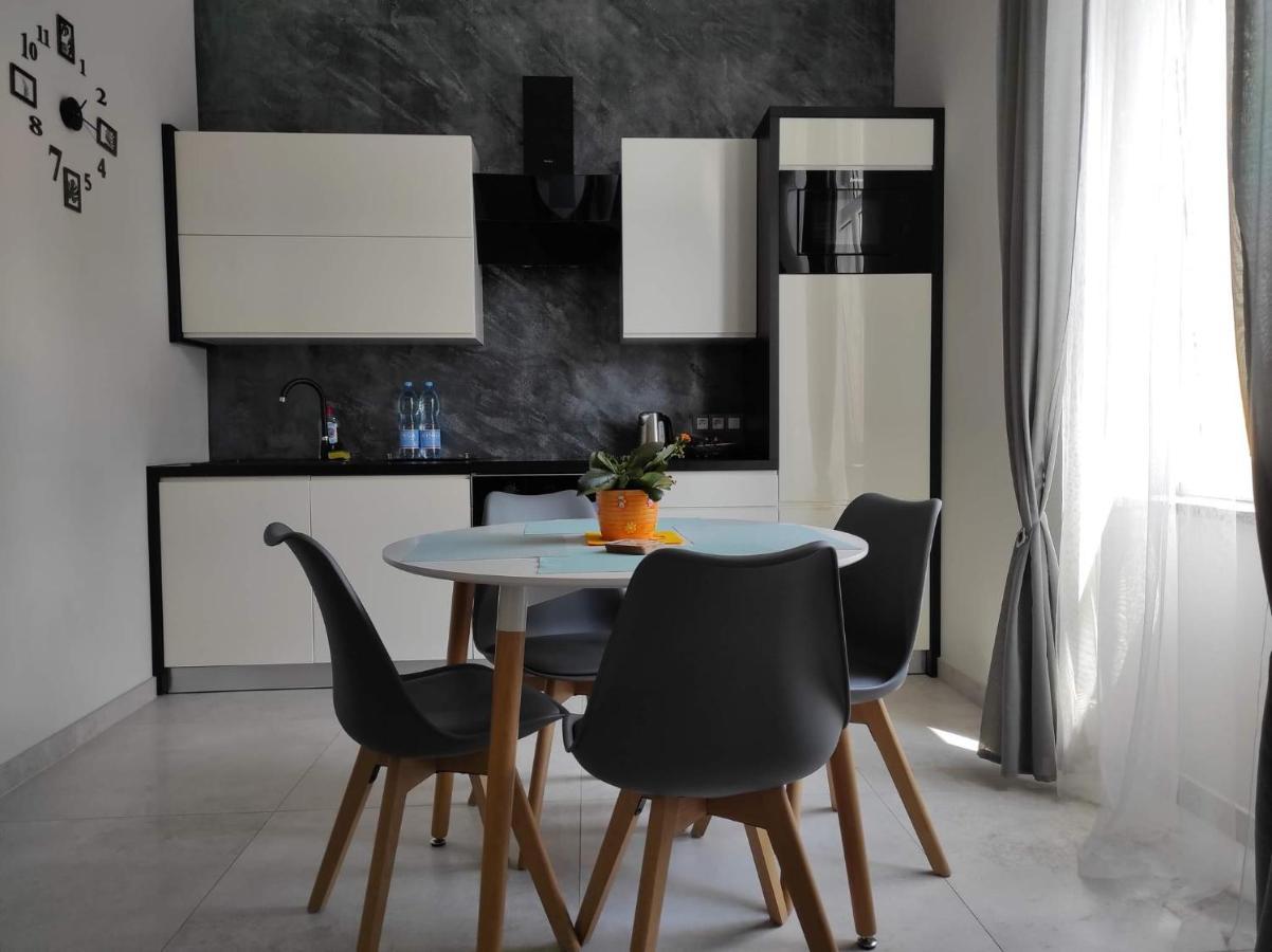 Apartament W Stylu Loft Jelenia Góra Extérieur photo